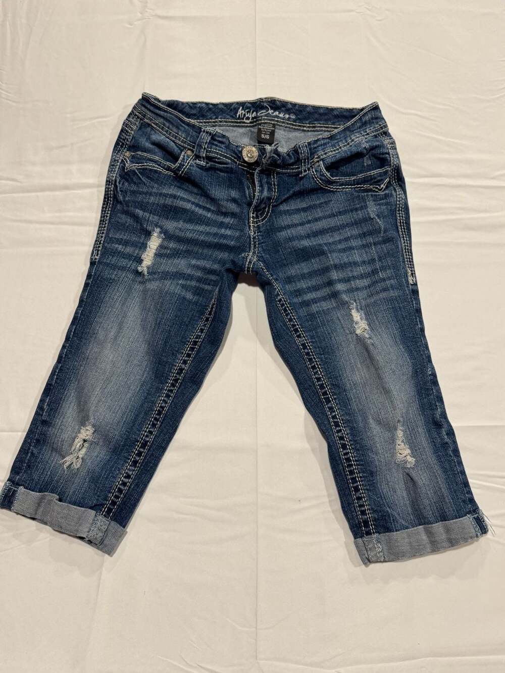 Y2K Ariya Jeans Women's Distressed Cuffed Denim Capri Jeans Size 5/6